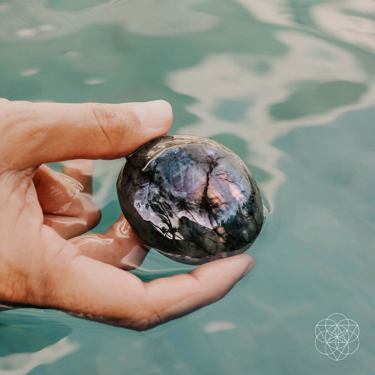 The Mind-Expanding Stone - Labradorite