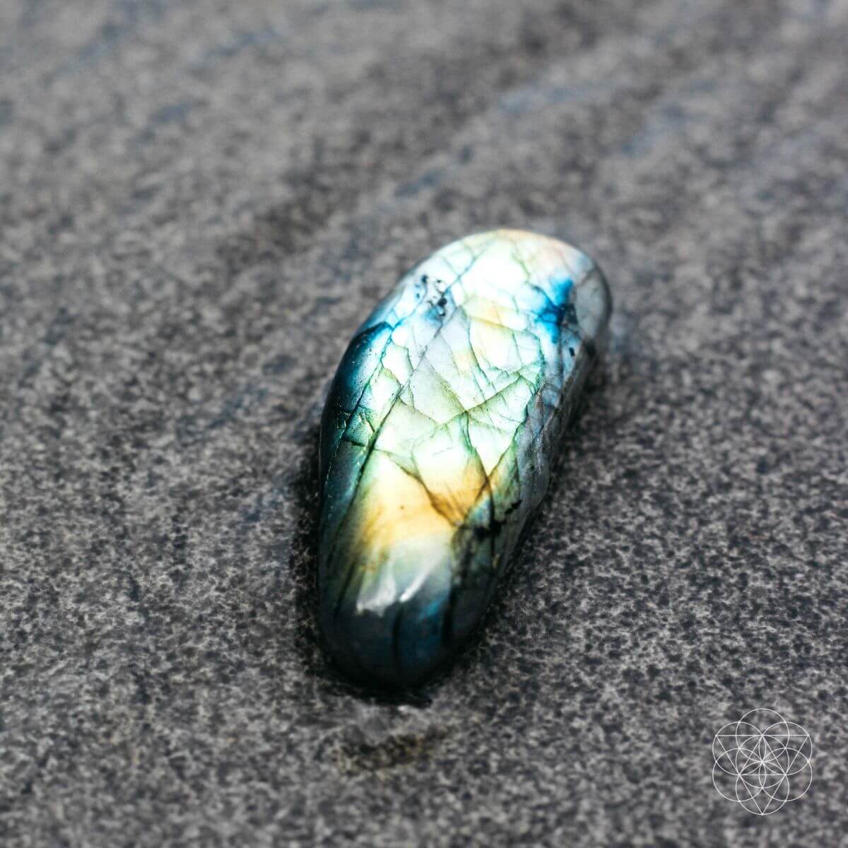 The Mind-Expanding Stone - Labradorite