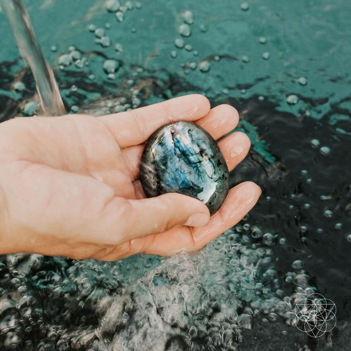 The Mind-Expanding Stone - Labradorite
